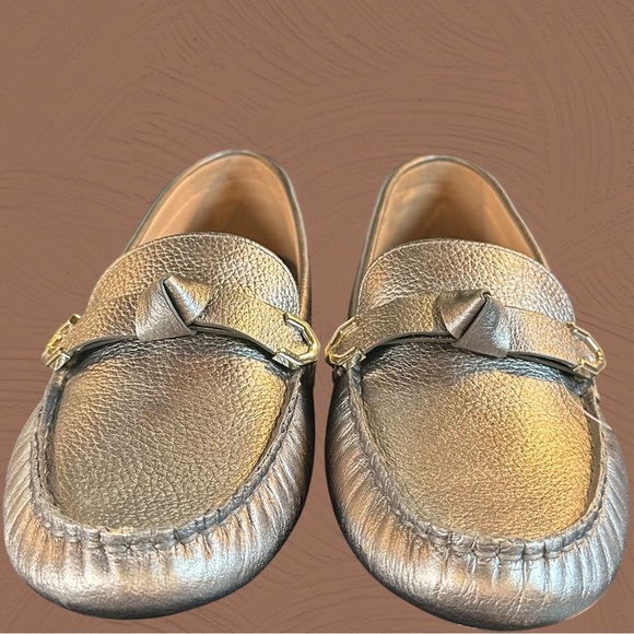 NWOT Cole Haan Women’s ‘Evelyn’ Bow Driver Loafer in “Pewter Metallic” Size 8.5 - Picture 16 of 16